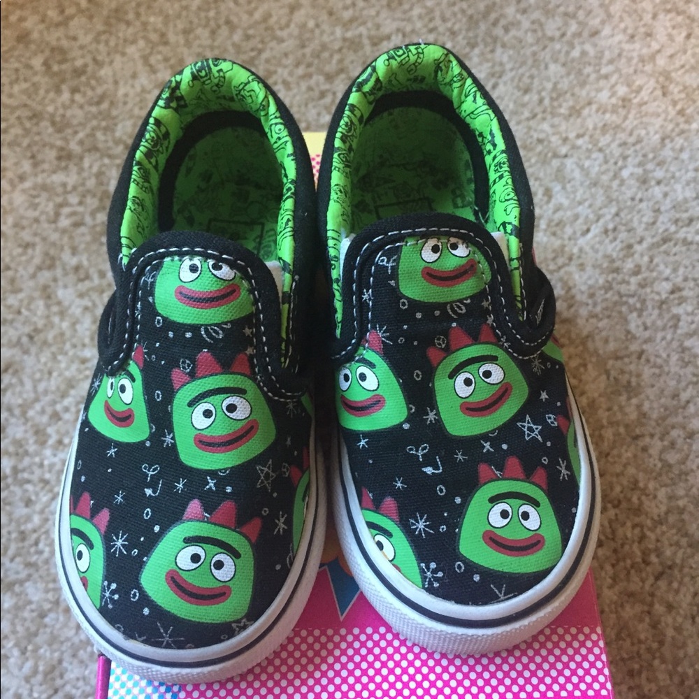 Vans Yo Gabba Gabba Classic Slip-On; SZ 6.0 T